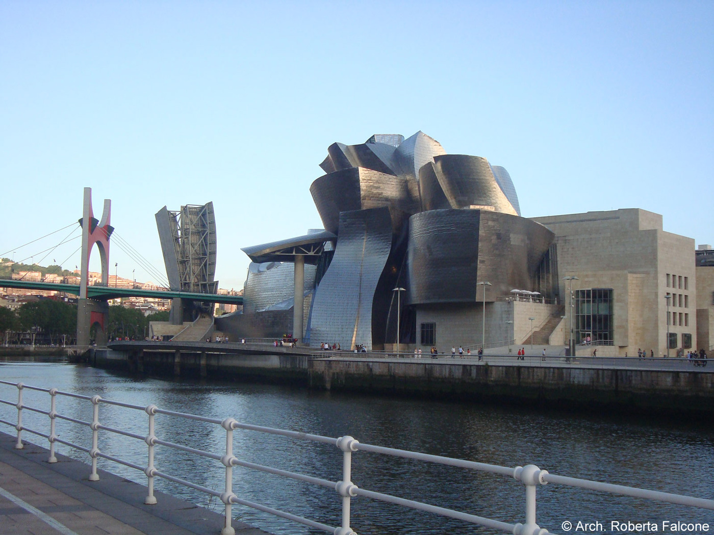 Guggenheim_museum_bilbao_39