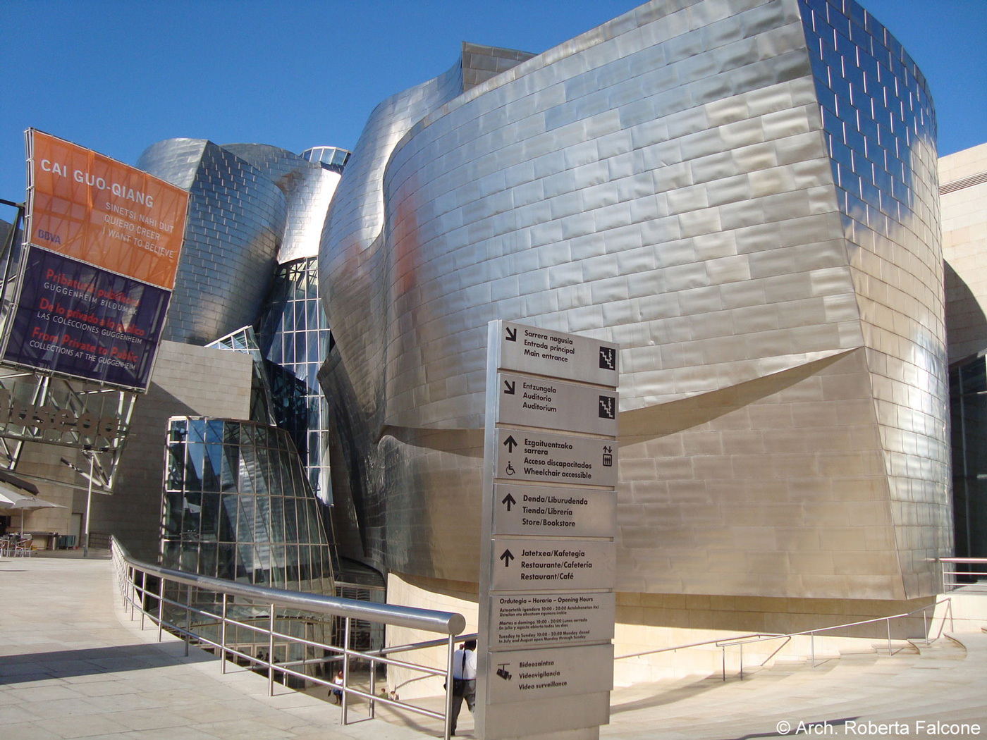 Guggenheim_museum_bilbao_51