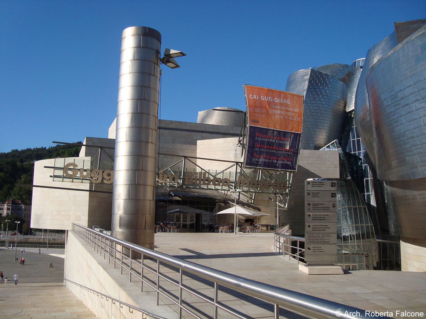 Guggenheim_museum_bilbao_53