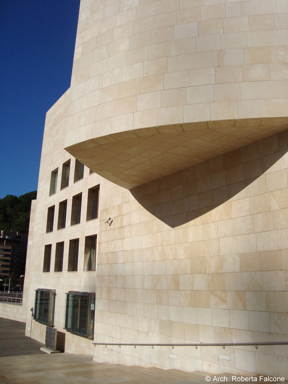 Guggenheim_museum_bilbao_57