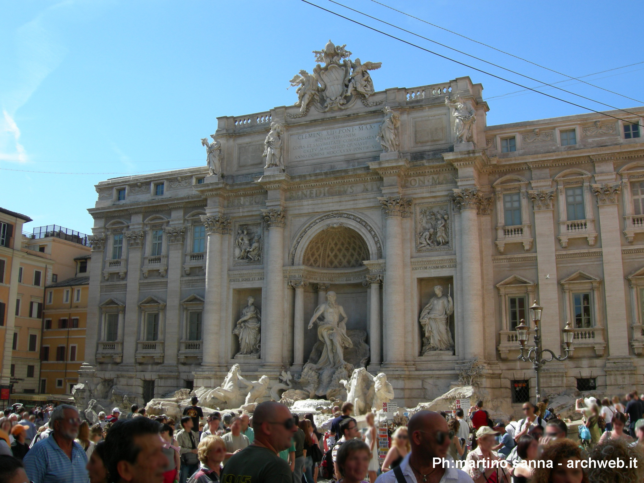 Fontana_trevi_01