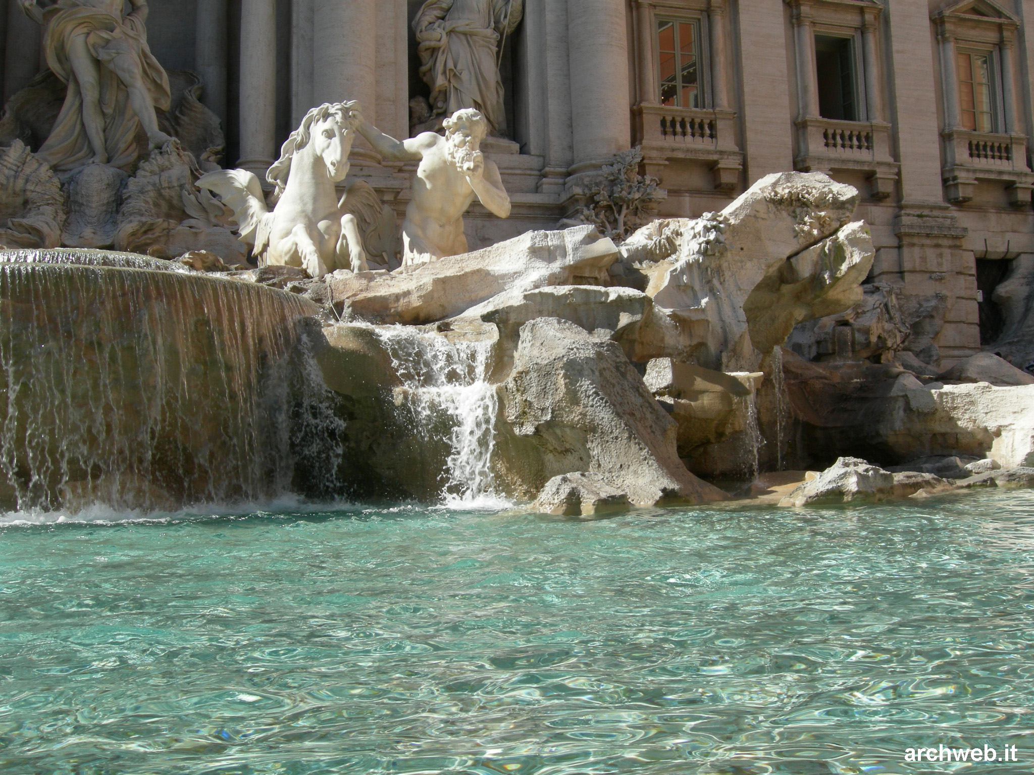 Fontana_trevi_25