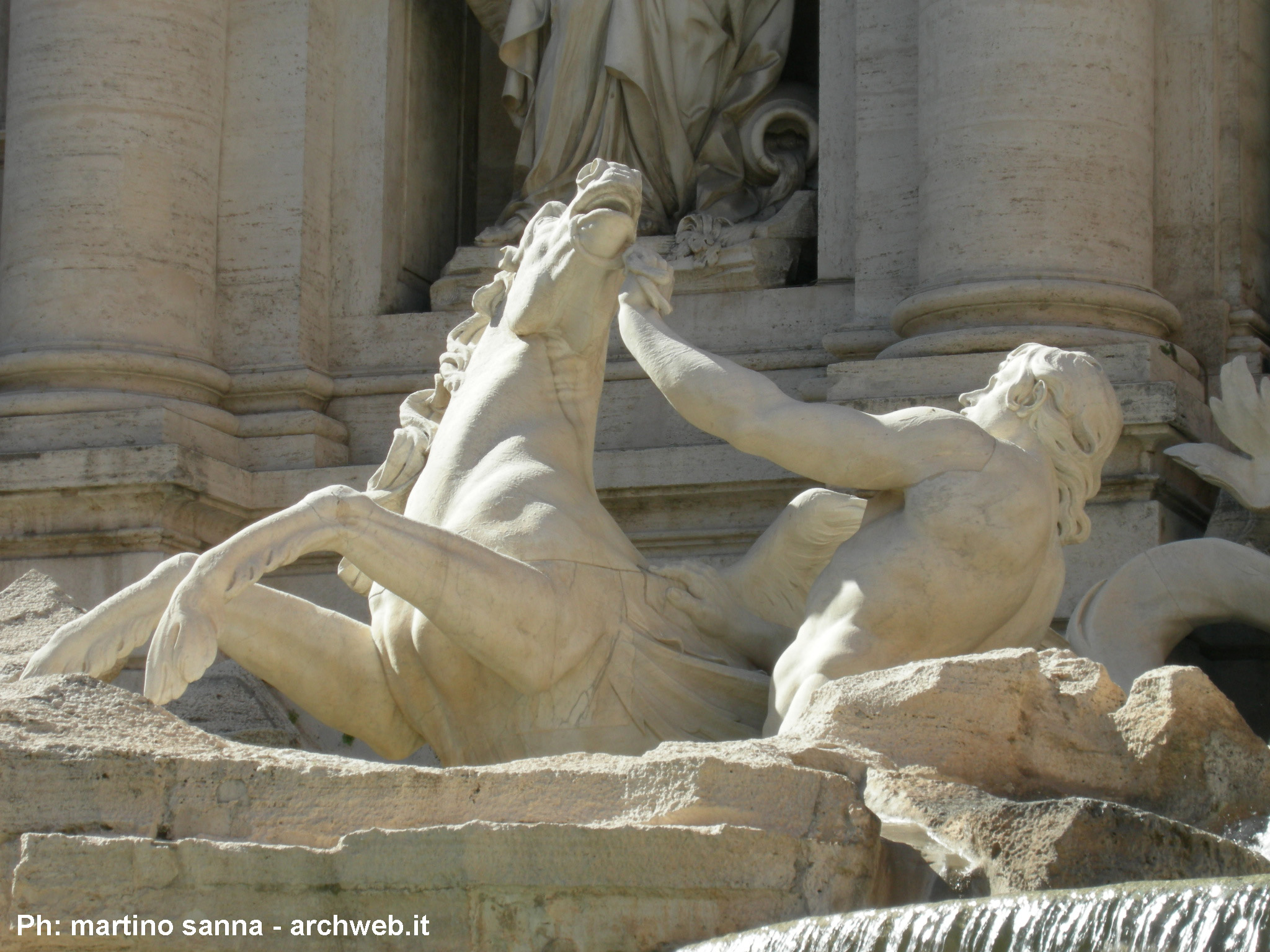 Fontana_trevi_28