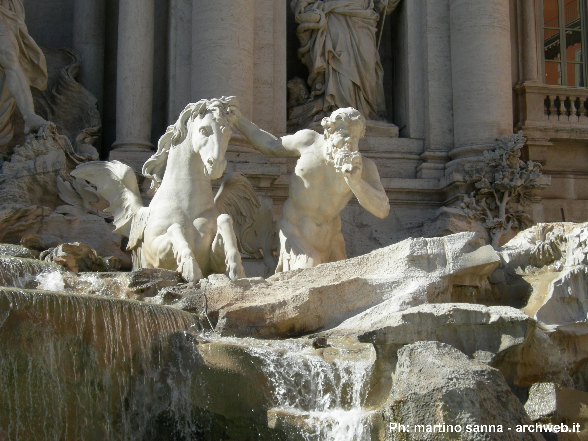 Fontana_trevi_30