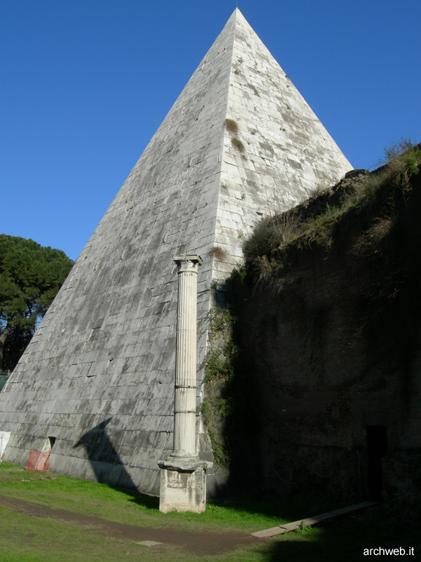 piramide_cestia_10