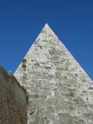 piramide_cestia_02