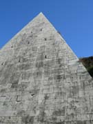 piramide_cestia_04